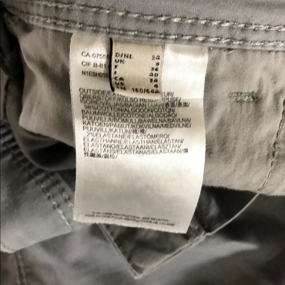 Shorts - Picture 4 of 5
